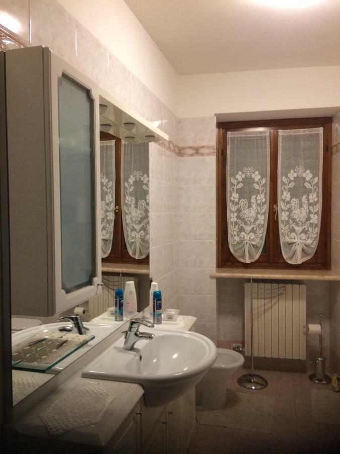 Ferienwohnung Locazione Turistica Lea Castelnuovo del Garda Exterior foto