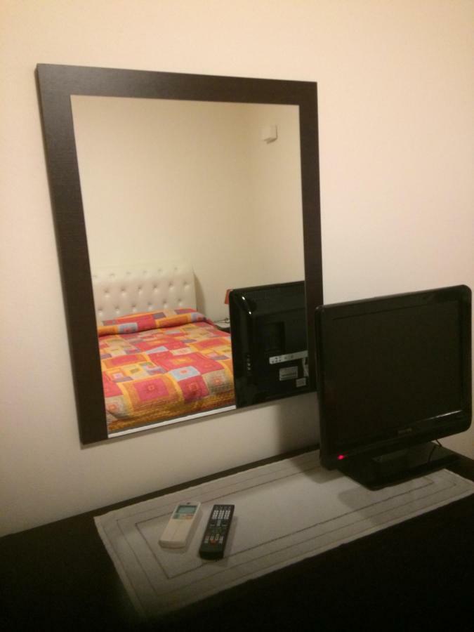 Ferienwohnung Locazione Turistica Lea Castelnuovo del Garda Exterior foto