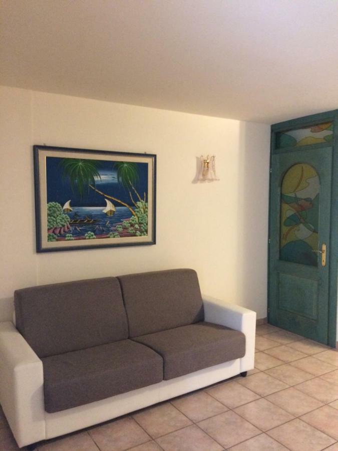 Ferienwohnung Locazione Turistica Lea Castelnuovo del Garda Exterior foto